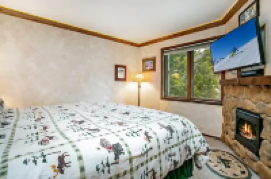 Beaver Creek West 4bd/4ba free Ski shuttle The Perfect Mountain Nest