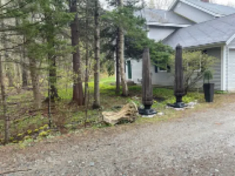 Bar Harbor rental, less than a quarter mile from Hadley Point Beach.