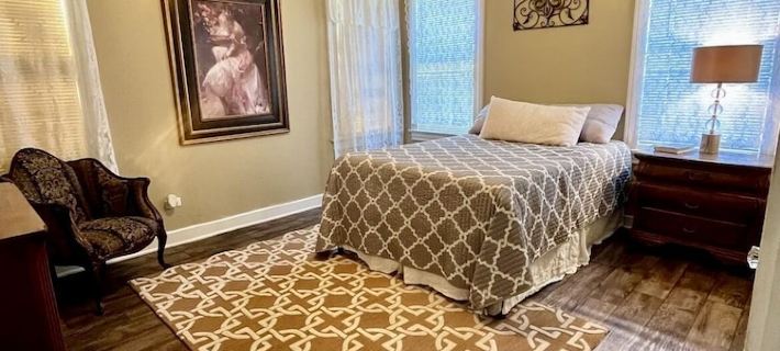 Garden Cottage in the City. Hotels in West Monroe