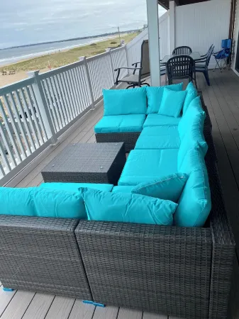 Direct ocean views from extra large balcony!  Over 1200 square feet! Отели в г. Олд-Орчард-Бич