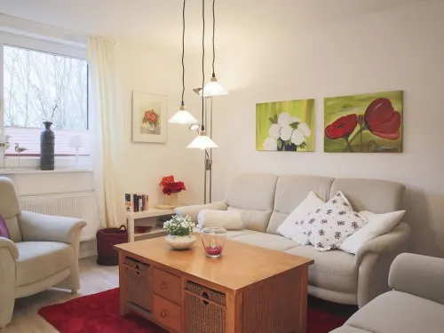 Ferienhaus Wilhelmine - Apartment sole upper floor Hotels in Krummhorn