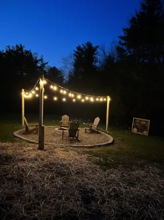 Modern Country Farmhouse, Walking Distance to Lake