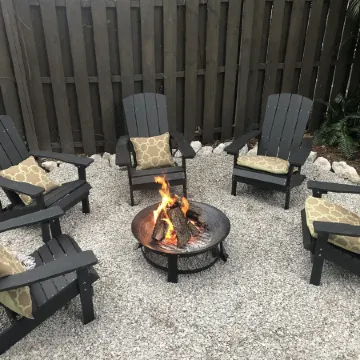 Eagle Nest Apartment-Walk to downtown & the water! New heated POOL January 2024!