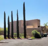 Beautiful Mountain Views and a spacious relaxing home in NW Tucson.