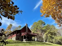 Breath of Heaven Cabin, Hocking Hills-Pond, New Hot Tub, Pets, Secluded, Deck!