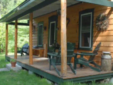 Skiers & Winter Outdoor Adventurers! Cozy Cabin on 5 Acres on Ausable River Hotels in Keene