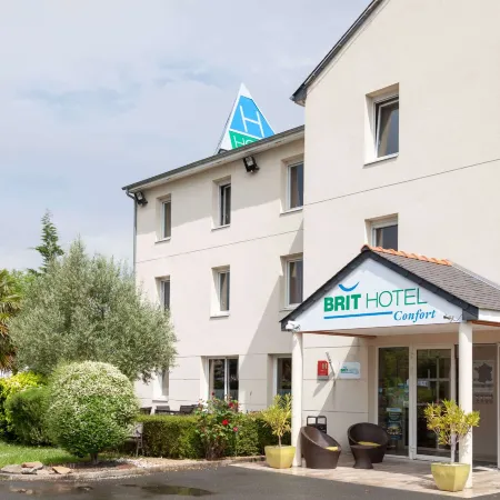 Brit Hotel Saumur Hôtels à : Distré