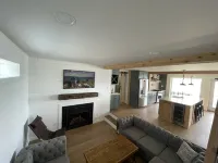 Luxury Home w/ Seneca Lake Views, Pool, Hot Tub, & Fast Wi-Fi 🐶 Hotels in Hector