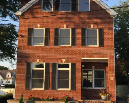 Spacious And Luxurious Beach Home Steps From The Water Hotels in Old Saybrook