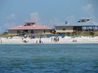 SEAVIEW at HONEYMOON ISLAND, WATER VIEWS, ON THE HONEYMOON ISLAND CAUSEWAY