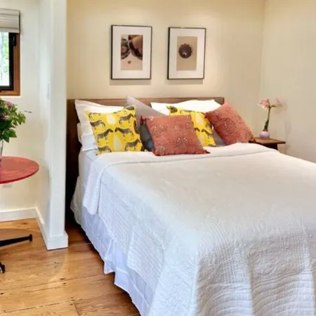 Private Cottage - 5 Min from the Center of Town