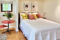 Private Cottage - 5 Min from the Center of Town