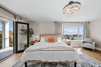 NEW 5 Bed 3 Bath, Ocean Views, Pool Spa, BBQ, Luxury Home! Hotels near Marshalls