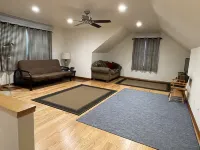 Modern Lake House with Stunning Views فنادق في Taylor County