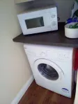 £85/night cosy annex in the beautiful  suburbs of Nottingham. Close to shops!