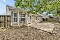 NEW! Spring Hill Private Cozy 3BR Home