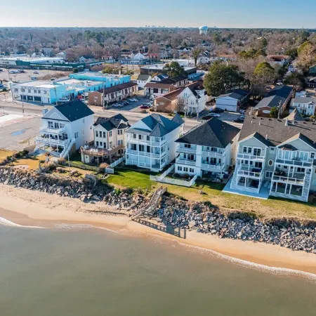 Charming Beachside Duplex: 2 Units -3 Bedrooms-each. Ideal for large families