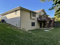 Entire Elegant Single-Family House in Upscale Neighborhood & Convenient Location