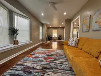 Lovely 3-bedroom house in downtown Kansas City with WiFi, AC and so much more