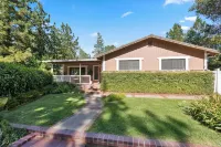 Montana Grove - Pool / Game Room / Boat Parking / Space for large groups