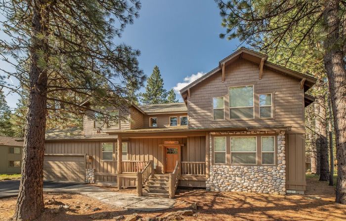 Luxury 7 Br Home / Hot Tub / Sharc Passes / AC / Wi Fi / Bikes