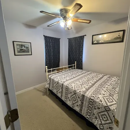 Family Friendly Townhome in desired Stewards Watch Community- 5mins to the beach
