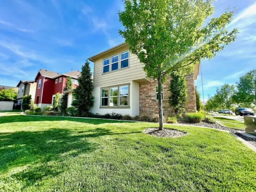 The Greenbelt Getaway- Views, Pets, Games, Fun!