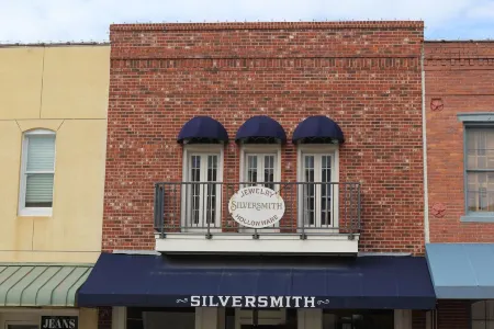 Stay in the Heart of Washington County between Austin & Houston Отели в г. Бренхем