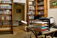 Large Secluded Home w/ Private Pool, Hot-tub, Gym, Game room, and Bar Area.