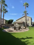 Cozy getaway home w/ POOL and GREAT location! 세이프웨이 주변 호텔