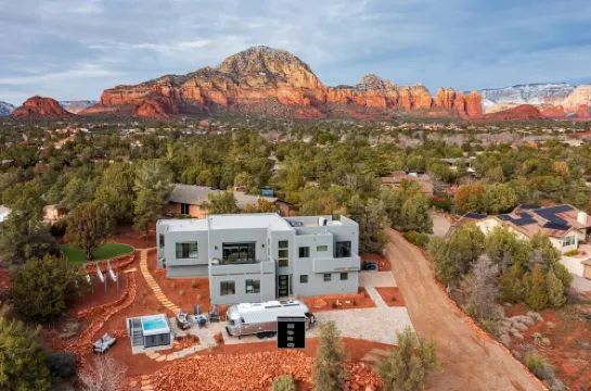 Sedona Epic Dream - 5BR Wow Views! Pool/Spa/Rooftop