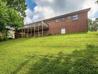 Lookout Mtn View! STEAM Shower, Fenced Yard 🐶⛰️ Hotels in Walker County