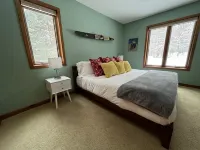 Private House with Long Lake access and your own DOCK! 10 min to TC! Hotels in Long Lake Township