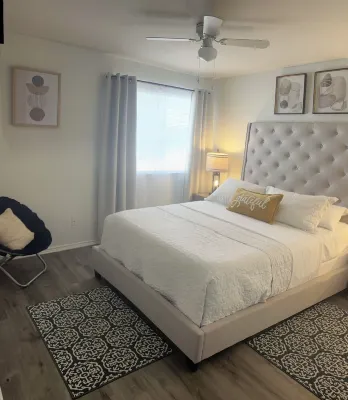 Cute & Cozy 4BR home close to Seaword & Sixflag Hotels near Mosaic Church SA