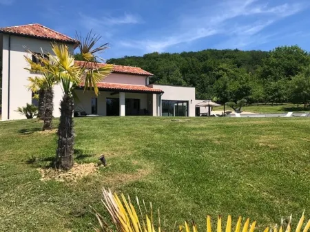 Exceptional villa in the heart of Gers - Near Nogaro