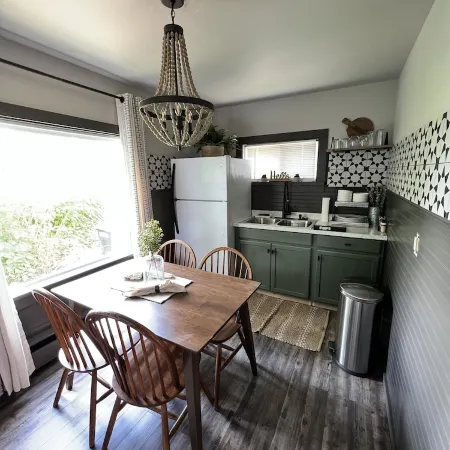 Newly remodeled luxury first floor apartment. Minutes away from SUNY Potsdam!