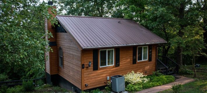 Exquisite views of Shawnee National Forest seen from a private, covered hot tub. Hotels in Union County
