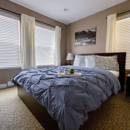 Comfort and Convenience in Downtown Sitka - Suite A
