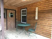 Charming 3 Bedroom 2 Bath Cabin near Sardis Lake Hotels in Panola County