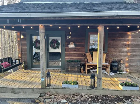 Welcome to Whiskey Woods! A cozy cabin to relax and enjoy with your loved ones!