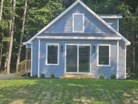 Newly Constructed Home with Lake Access, Golf and all Canandian Lakes Amenities Hotels in Mecosta County