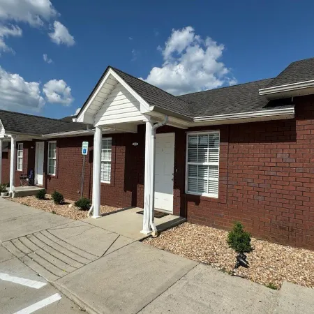Centrally located in Shelbyville, just 1/4 mile from the Horse Show Grounds.