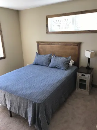 New Construction on Beautiful Lake Victoria!  Close to Town!