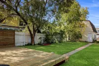 Beautiful Downtown Traverse City Home w/ Garage! Hotels in Traverse City