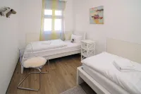SILVANER vacation apartment in the Königshof Freyburg (Unstrut) Hotels near Rotkaeppchen