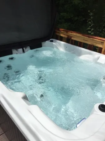 Talley's Cabins And Breakfast By Dale Hollow Lake.. Right Where You Want To Be!