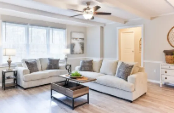 Cozy and Quiet 4Br/2Ba rancher with 1 King suite and 1 mile to JSU!!