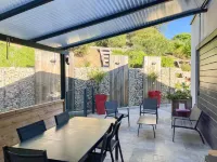 Charming, contemporary and comfortable villa with swimming pool. Hotels in Sainte-Maxime