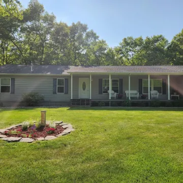 Secluded private home with golf cart to take you to the beach!!