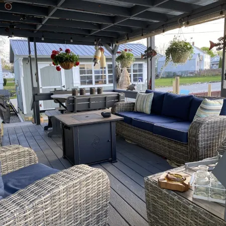 Beautiful Sandusky Bay house with private lagoon for swimming, kayaking ,boating